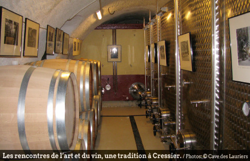 Les rencontres de l’art et du vin, une tradition à Cressier. / Photos: © Cave des Lauriers